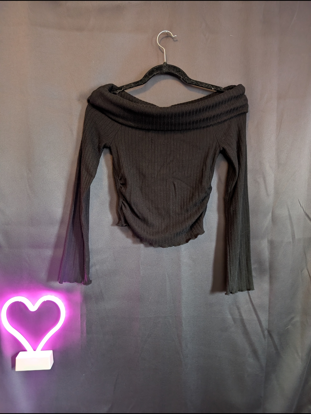 Ardene Black Off-the-Shoulder Ribbed Sweater Flared Scallop Sleeves - Picture 2 of 10
